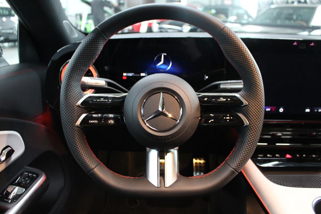 Mercedes-Benz CLA 250 Coupé AMG AHK Advanced Memory MBUX foto 9