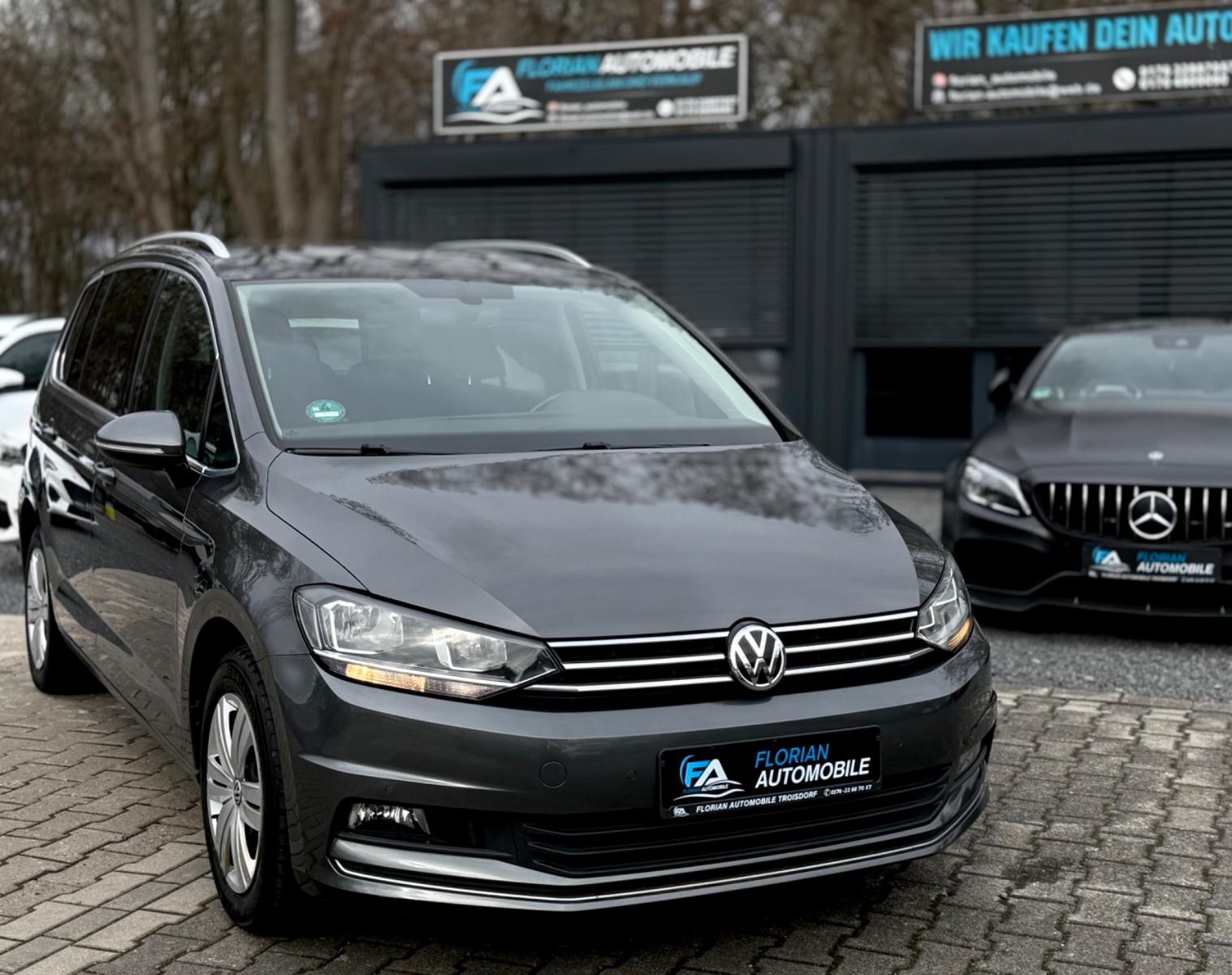 Volkswagen Touran Highline Automatik*7 Sitzer*Kamera