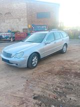 Mercedes-Benz mersedes c220 cdi  automatik - Mercedes-Benz C 220 aus 2001: Cdi