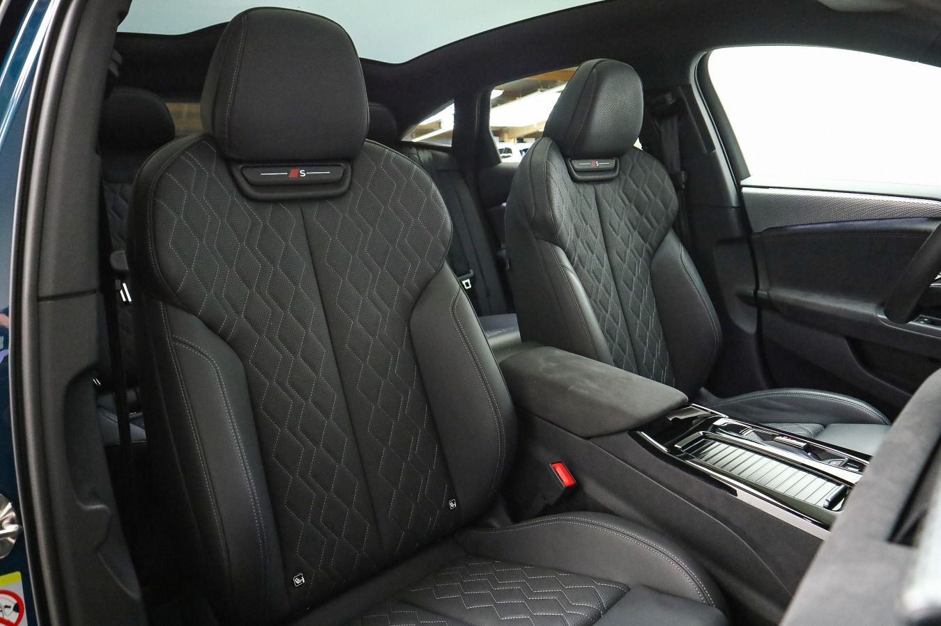 Audi S6 e-tron - Bild 21