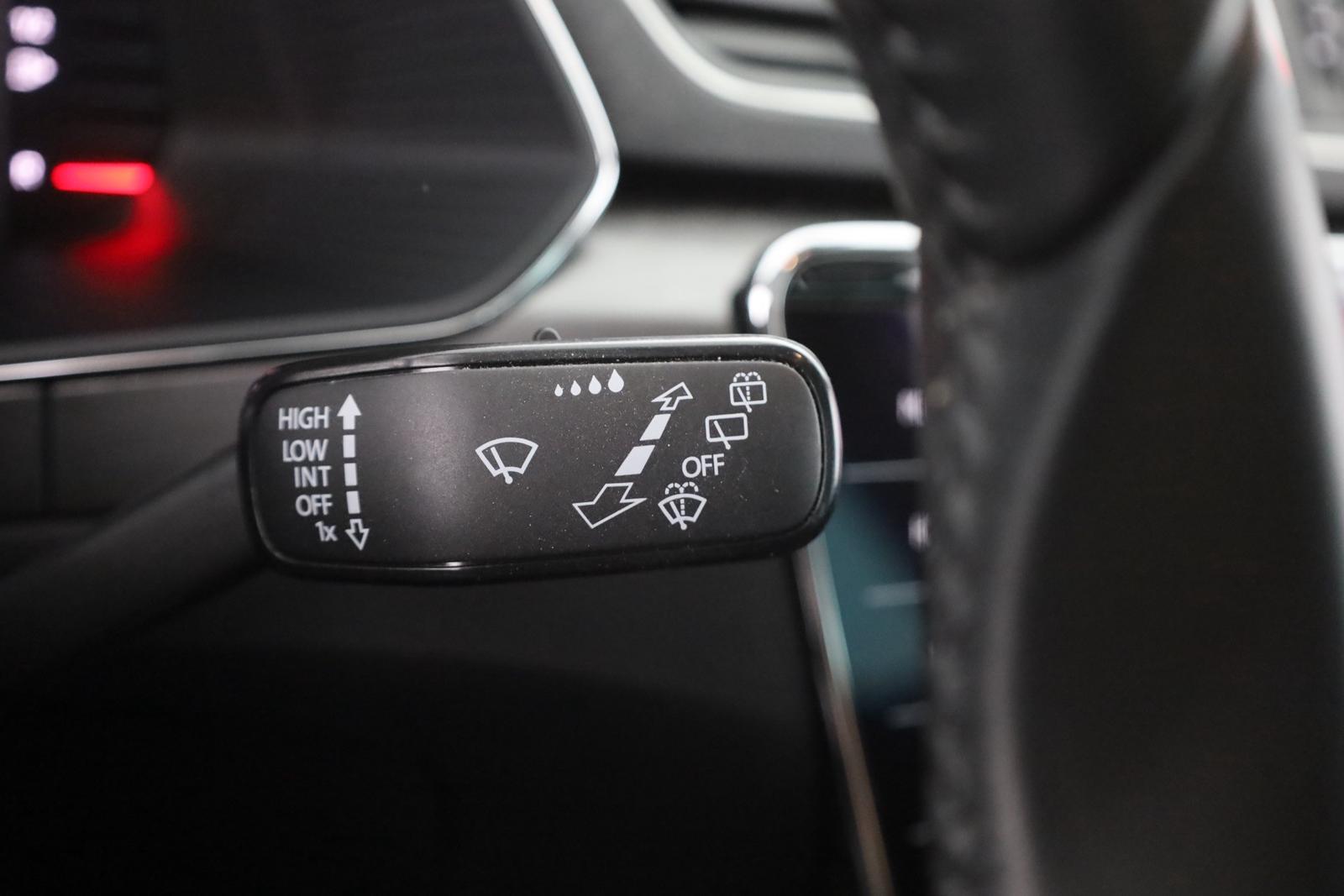 Skoda Superb Combi 2.0 TDI DSG Standheizung ACC 360°