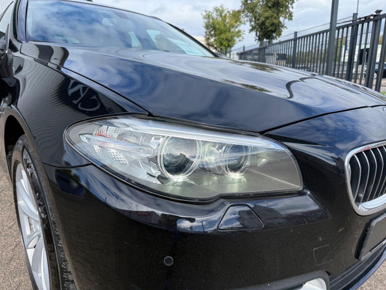 Bmw 530d xDrive Touring "Leder-Navi-Automatik" – Bild 3