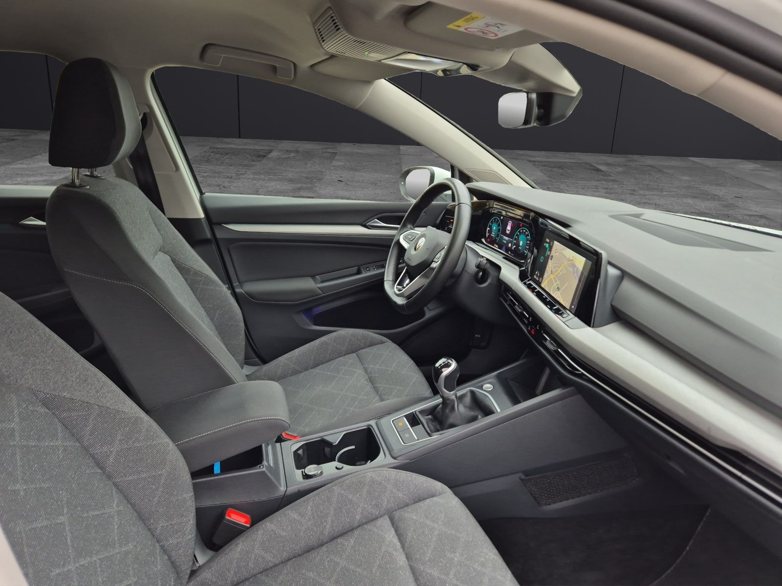 Fahrzeugabbildung Volkswagen Golf VIII Variant Life TSI NAVI CLIMA ACC SH