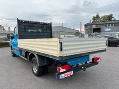 Fahrzeugabbildung Mercedes-Benz Sprinter 519 /319 3.0 CDI Radstand 4325 mm 6 Sit