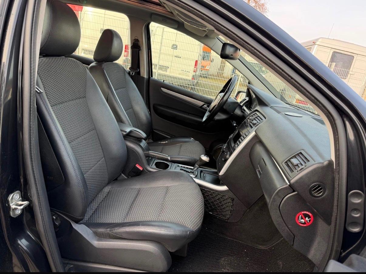 Mercedes-Benz B180 2010 — photo 13