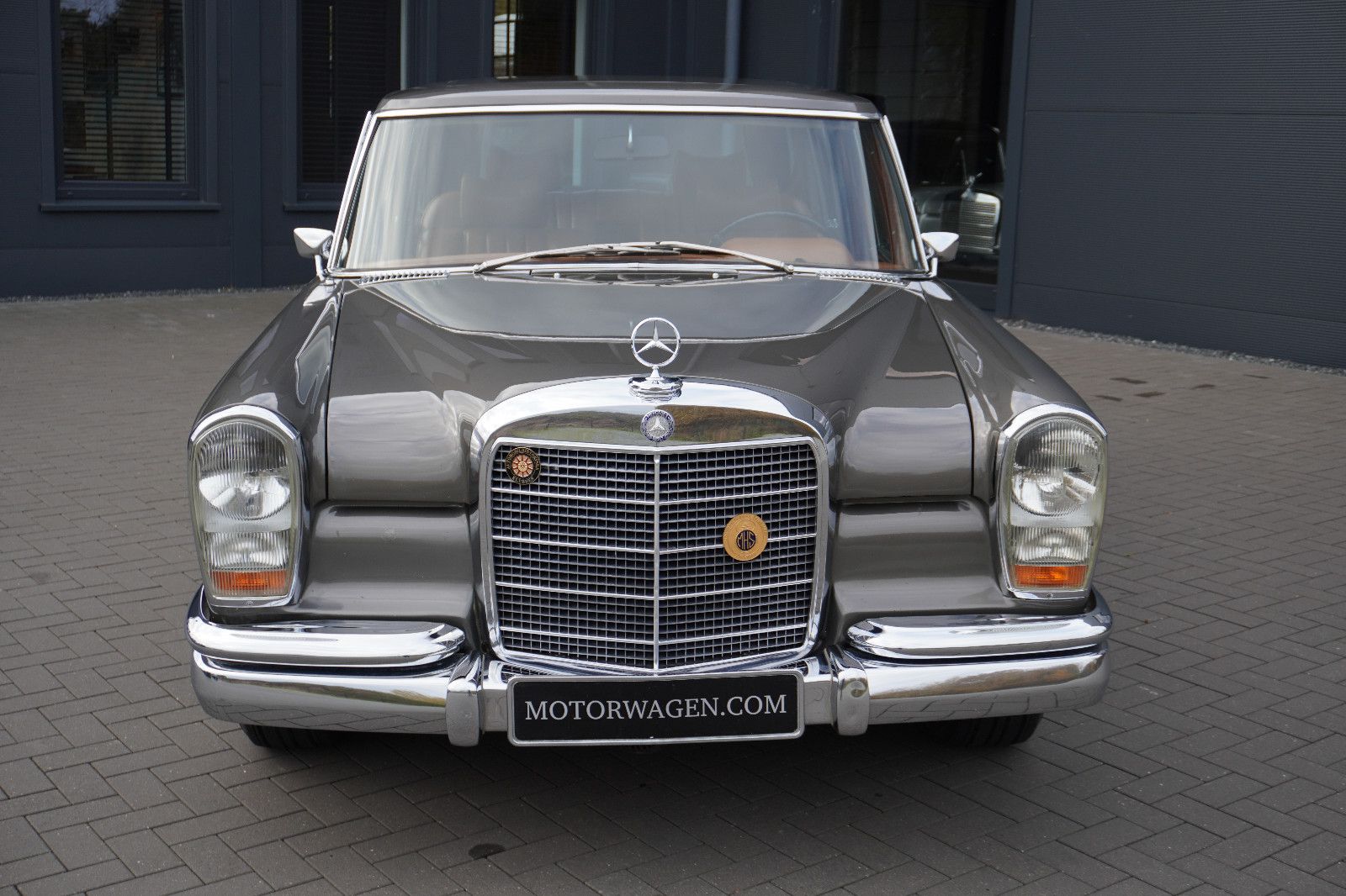 Fahrzeugabbildung Mercedes-Benz 600