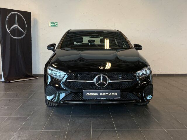 Mercedes-Benz A 180 Progressive Advanced LED Kamera Winter-Pak foto 2