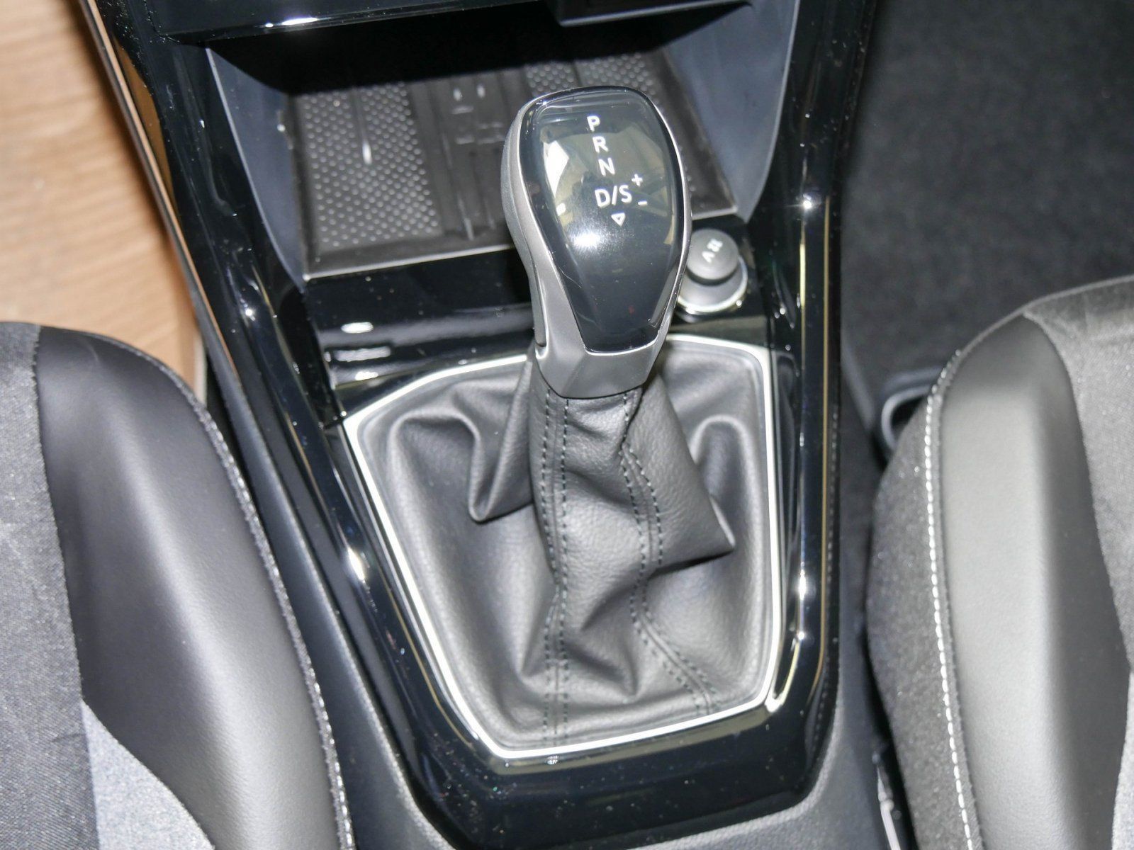 Volkswagen T-Cross - Bild 9