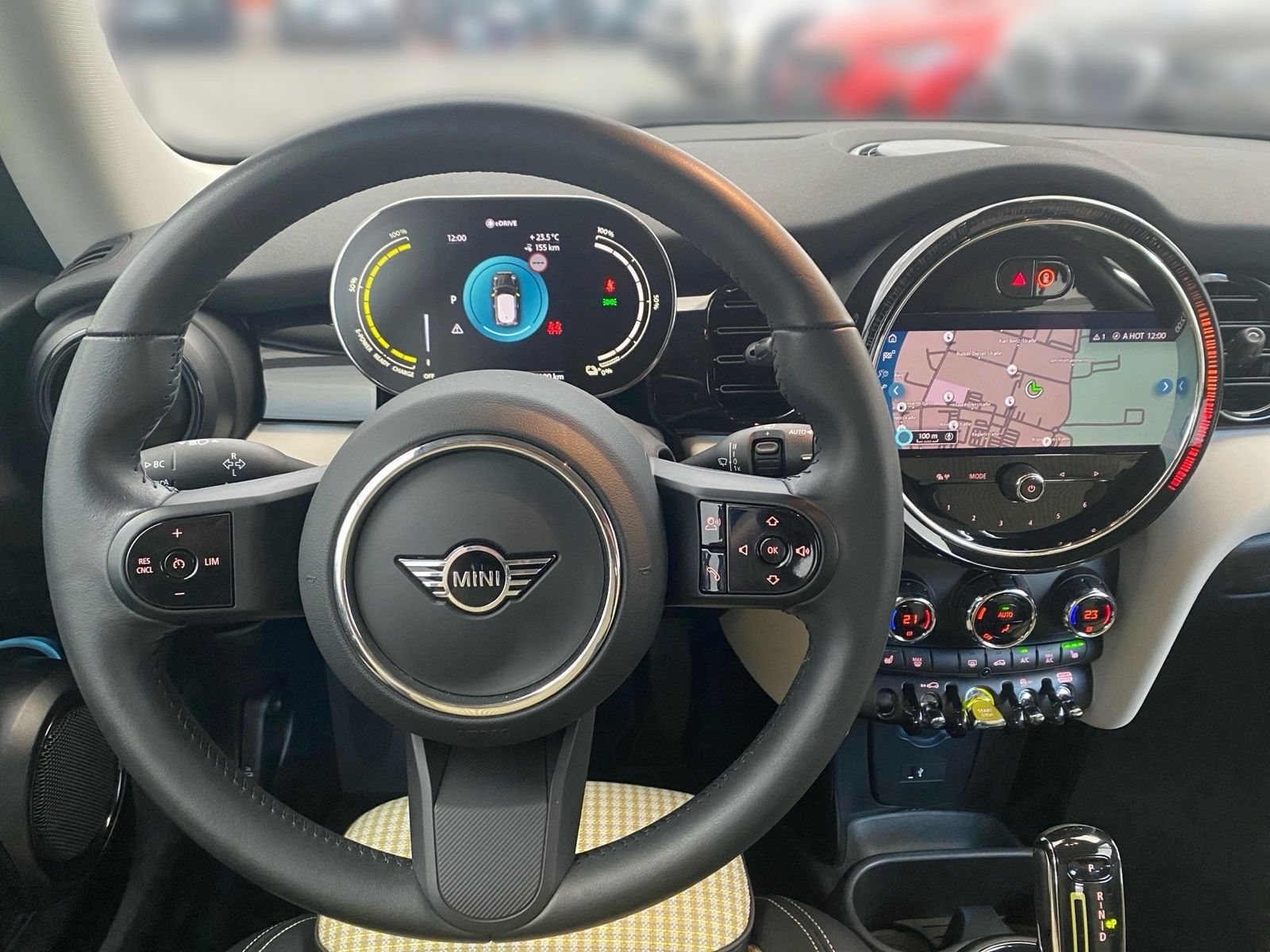 MINI Cooper SE 3-Türer Classic Navi LED DA Sportsitze imagem 3