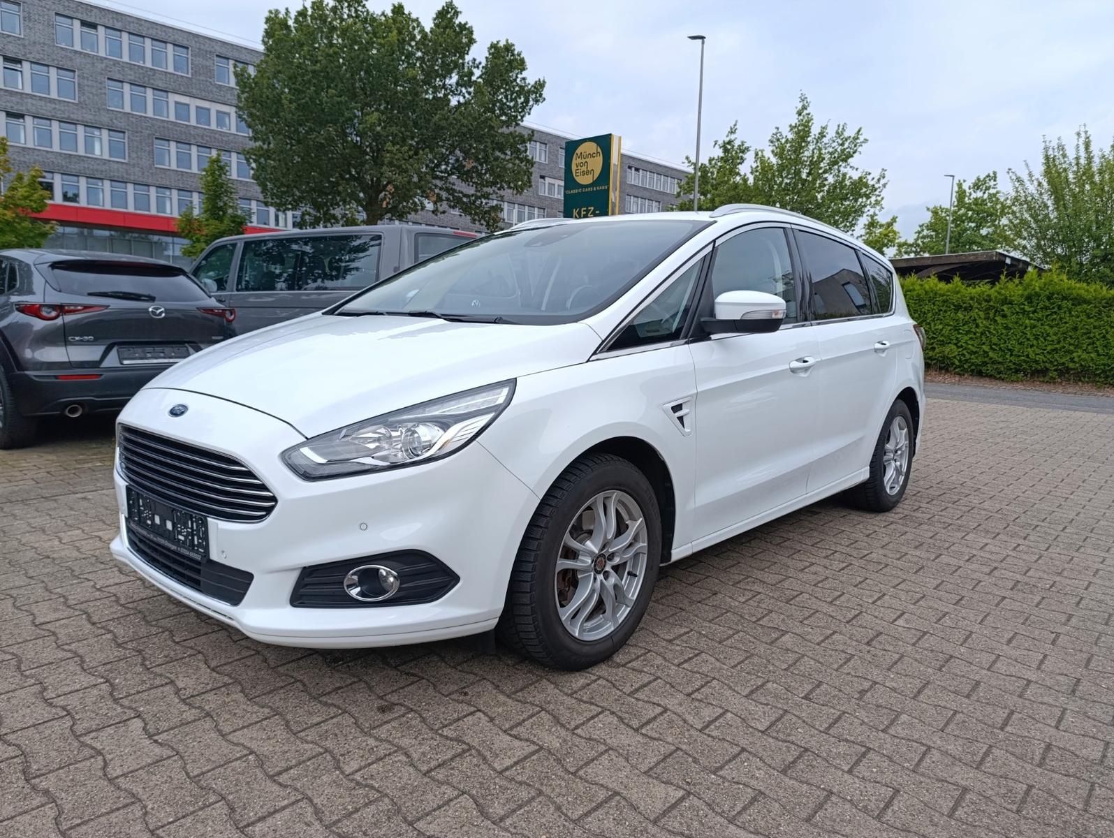 Ford S-MAX Titanium  Automatik