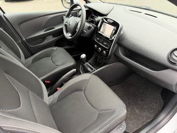 Renault Clio IV Grand Tourer +SHZ+Navi+PDC+LED TGF+Gar.