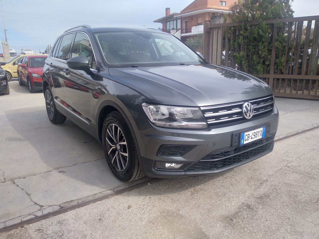 Volkswagen Tiguan 1.6 TDI SCR Business BlueMotio imagem 3