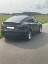 Tesla Model Y Long Range Dual Motor AWD Long Range - Tesla Model Y in Nürnberg