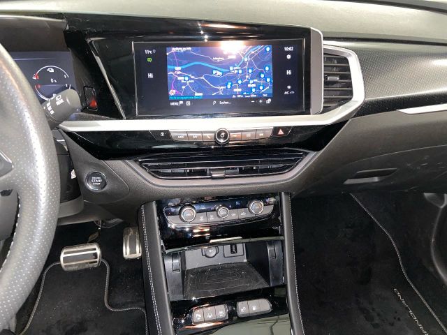 Grandland GSe 4x4 Plug-In-Hybrid Automatik