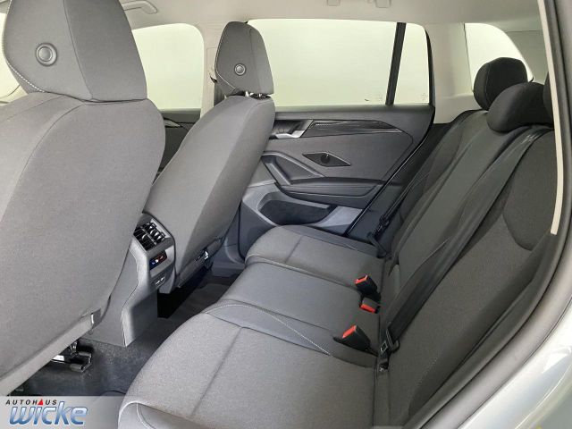 Tiguan 1.5 eTSI DSG Basis NAVI KLIMA PDC LED