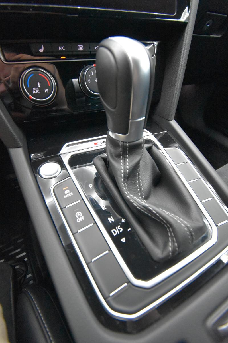 Volkswagen Arteon R-Line 4Motion SHZ NAVI 360°Kamera