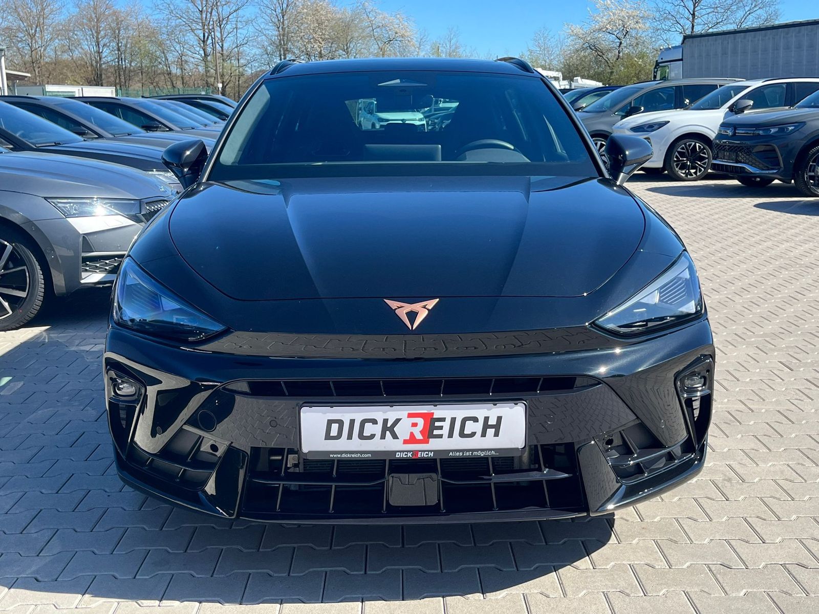 Fahrzeugabbildung CUPRA Leon 1.5 eTSI *PANO*ALCAN.*Drive2*ACC