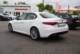 Alfa Romeo Giulia 2.2 Super LED Navi Tempomat PDC Klimaaut. - Alfa Romeo: Weiß