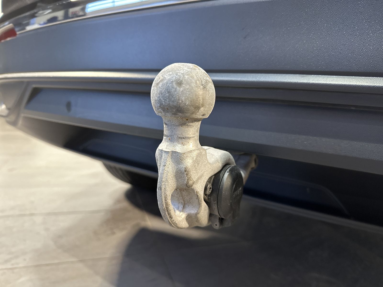 Fahrzeugabbildung Volkswagen Tiguan 1.4 eHybrid Life NAV+LED+AHK+KAM+VCOCK+PP