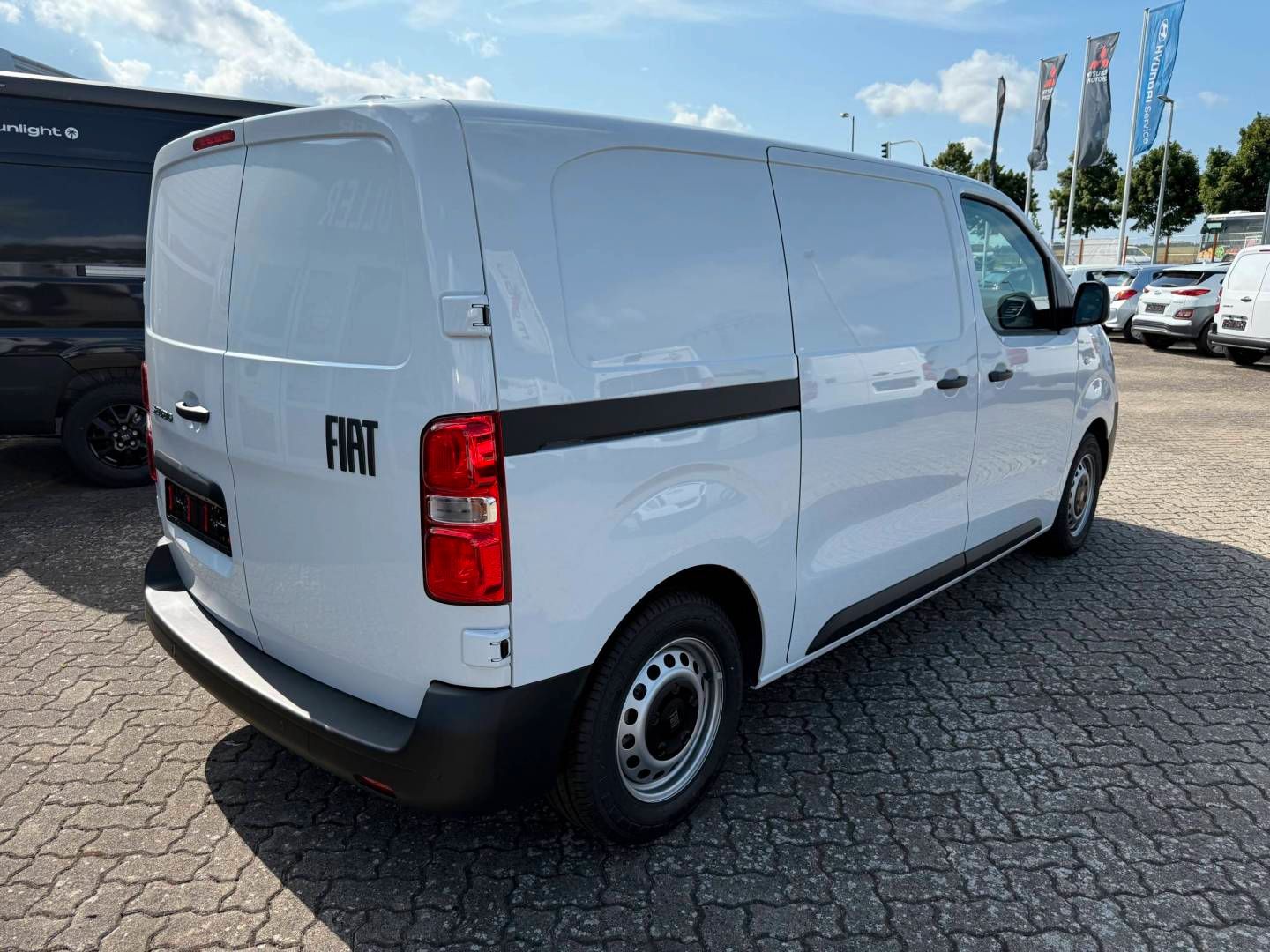 Fahrzeugabbildung Fiat SCUDO KAWA L2 2.0 145 AT8 S&S