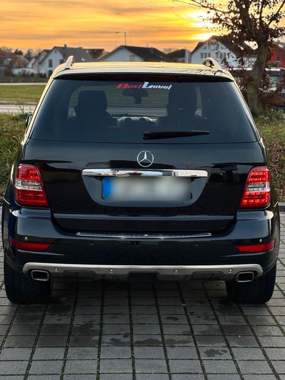 Mercedes-Benz ML 320