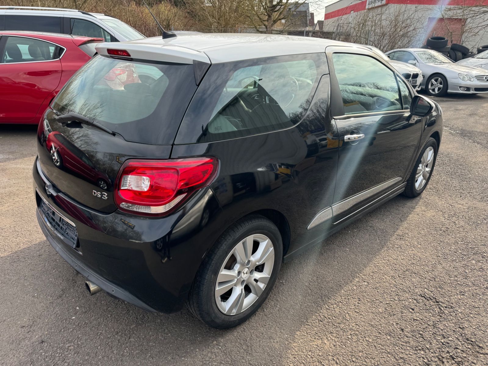 Fahrzeugabbildung Citroën DS3 TEMPOMAT LED PDC BII COLOR