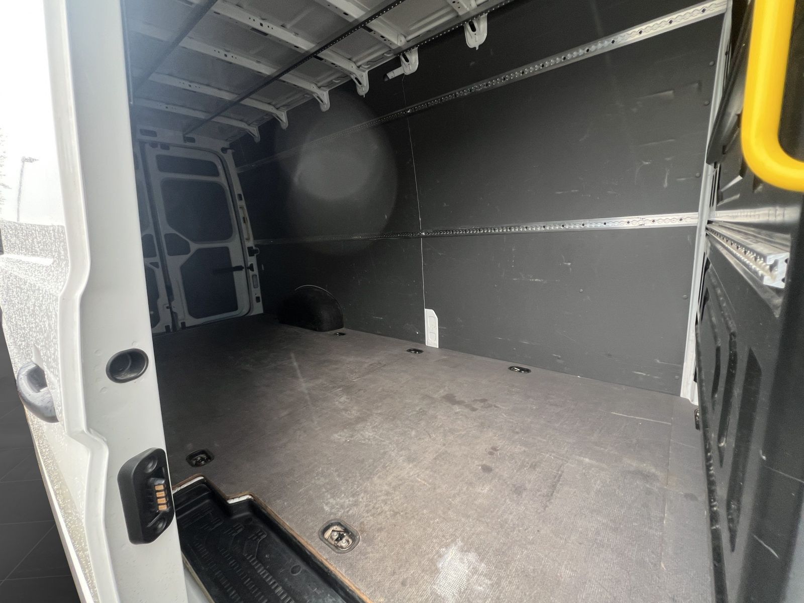 Volkswagen Crafter - Bild 9