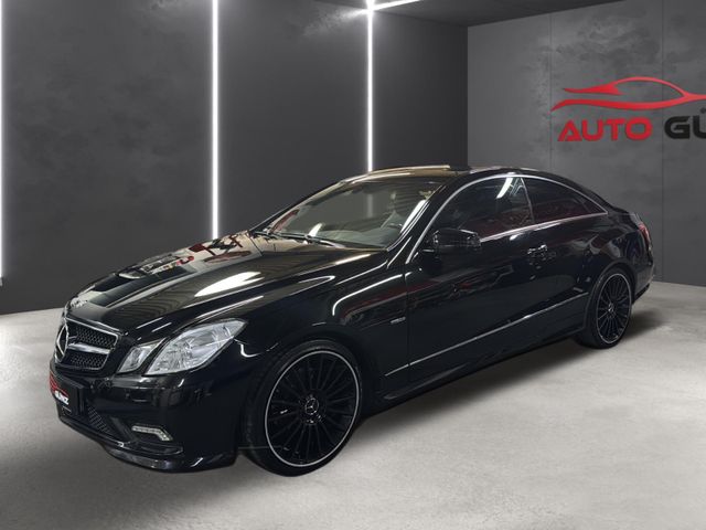 Mercedes-Benz E 200 CGI Coupe  AMG Line*Navi-Xenon-SHZ-19Zoll*