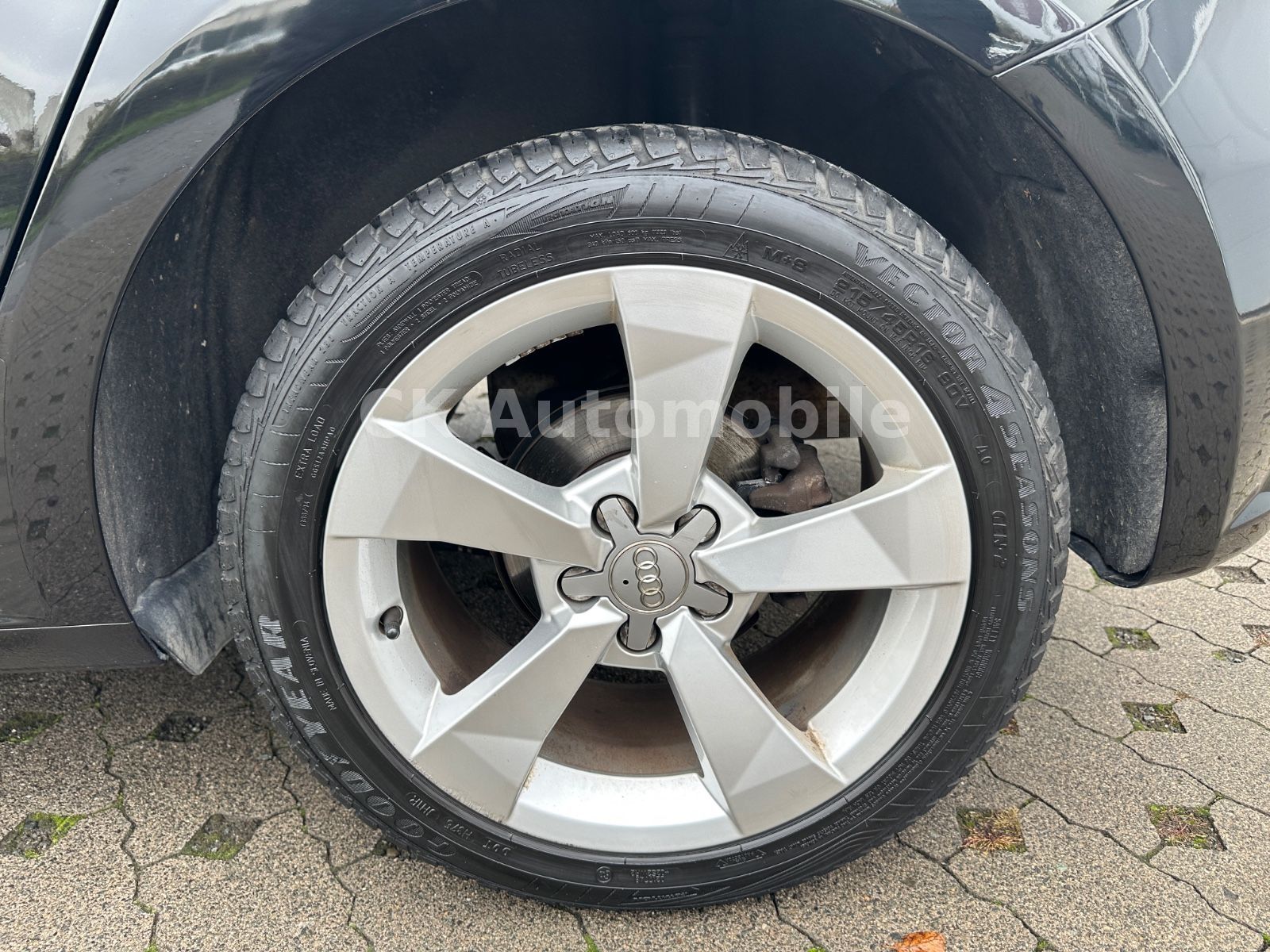 Fahrzeugabbildung Audi A1 Sportback Sport 1.6 TDi/Navi/Klima/SHZ/PDC