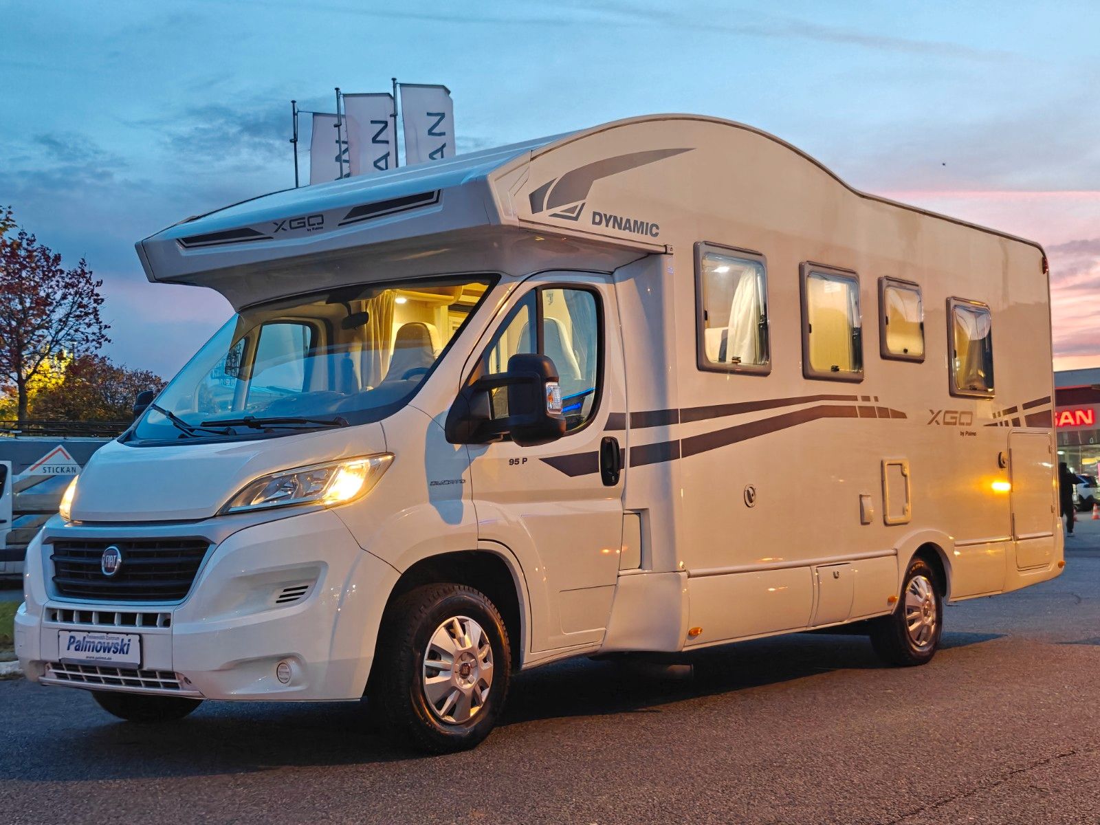 Fahrzeugabbildung XGO Dynamic 95 P - Autom. SAT, TV, Einzelbetten -