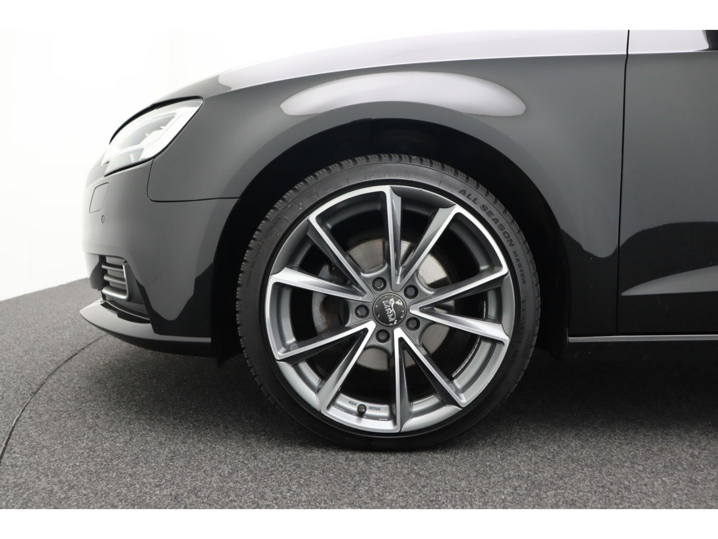 Fahrzeugabbildung Audi A3 Sportback 30 TFSI  2-Zonen-Klimaautom