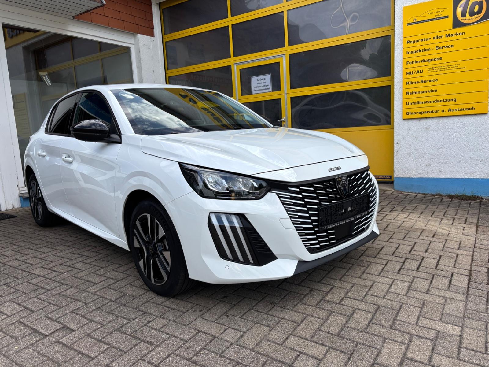 Peugeot 208 Hybrid 100 Allure 1. HAND AUTOMATIK NAVI LED