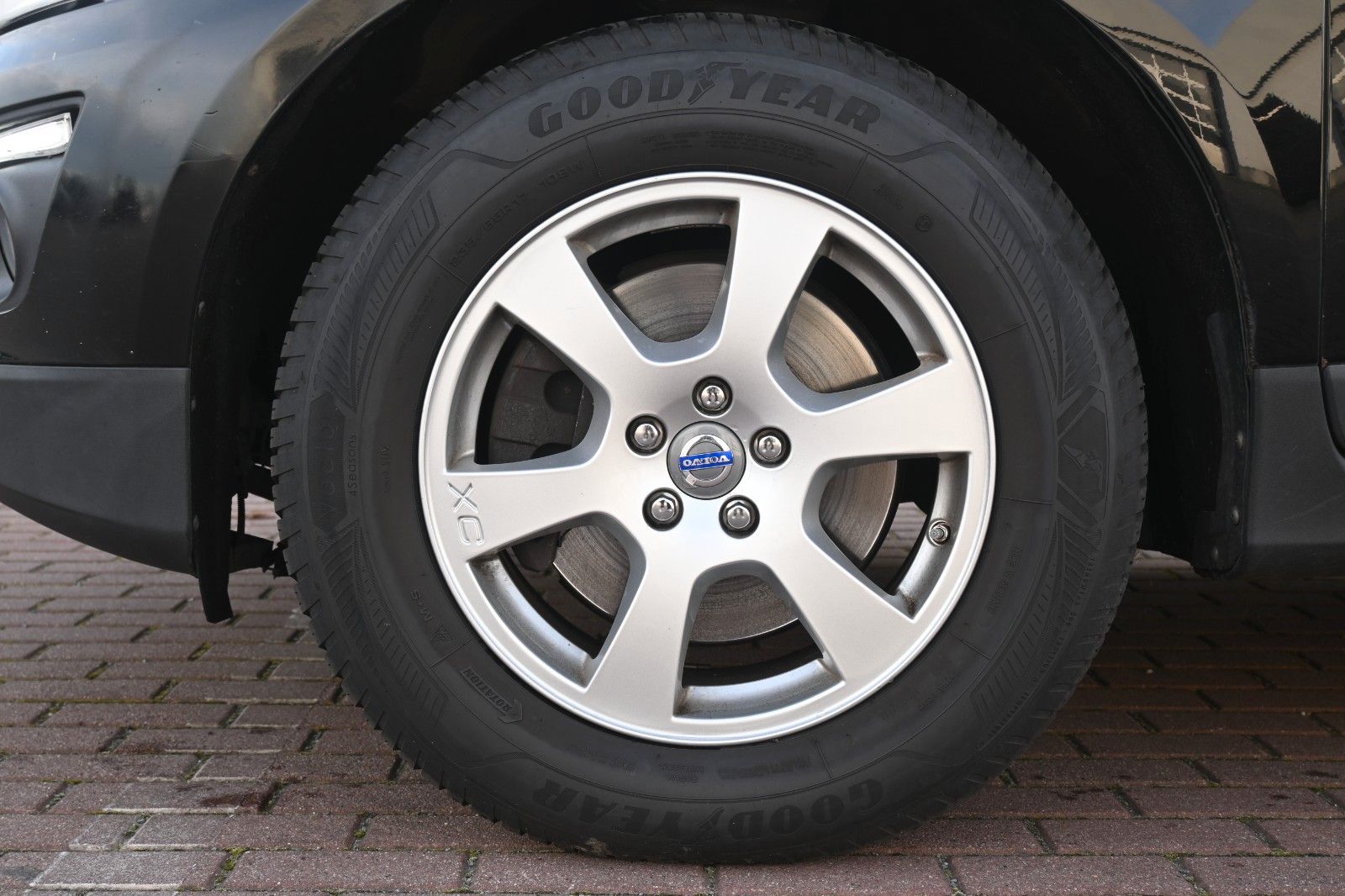 Fahrzeugabbildung Volvo XC60 3.2L 6-Zylinder