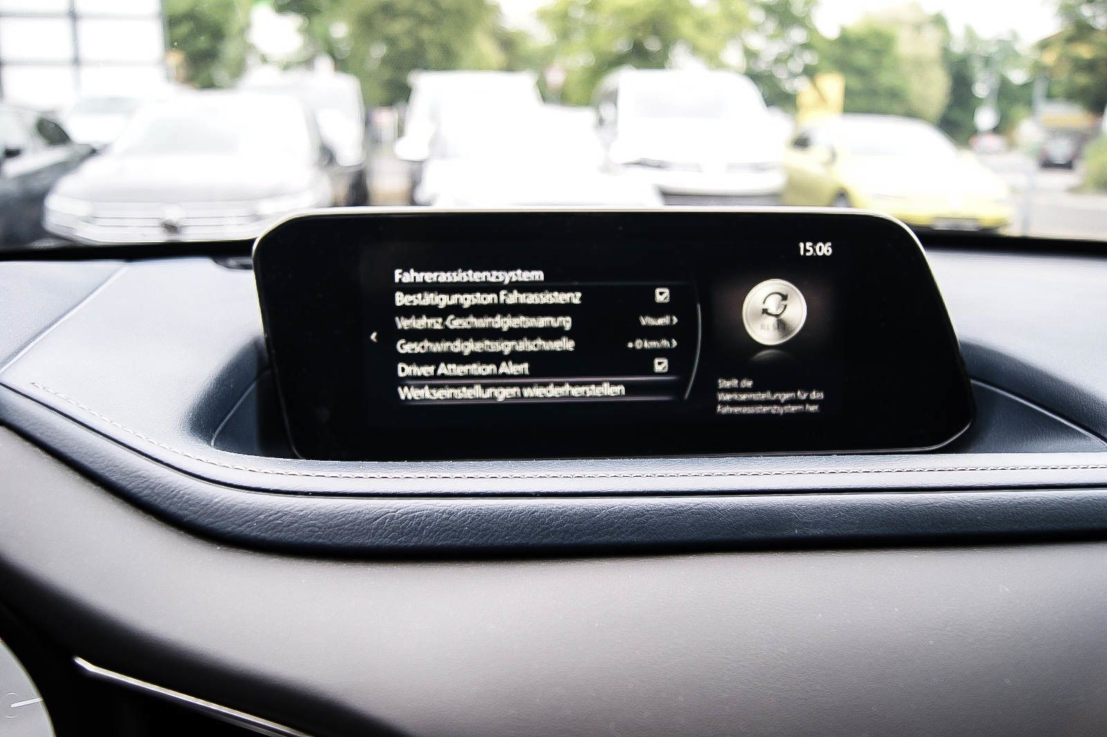 Fahrzeugabbildung Mazda CX-30 2.0 SKYACTIV-G M Hybrid DESIGN HEADUP LED