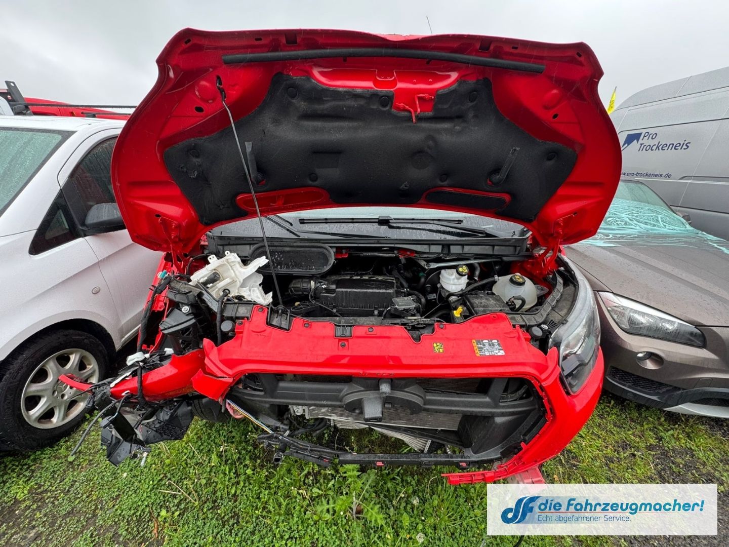 Fahrzeugabbildung Ford Transit 350 L3 Trend *MOTOR LÄUFT *Unfall*2913