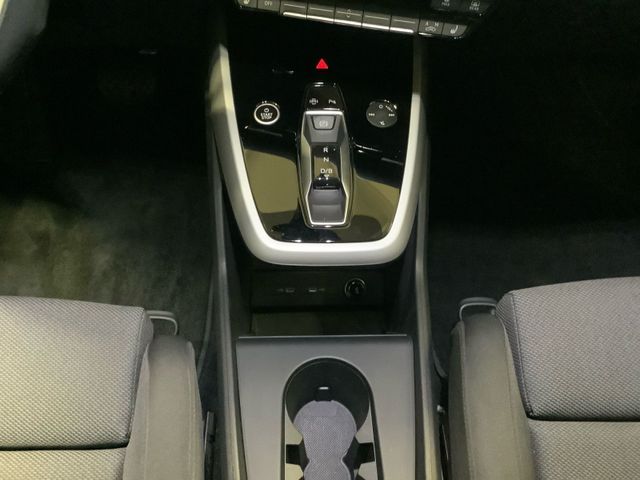 Q4 Sportback e-tron 40,Matrix-LED,Navi Plus,Stan