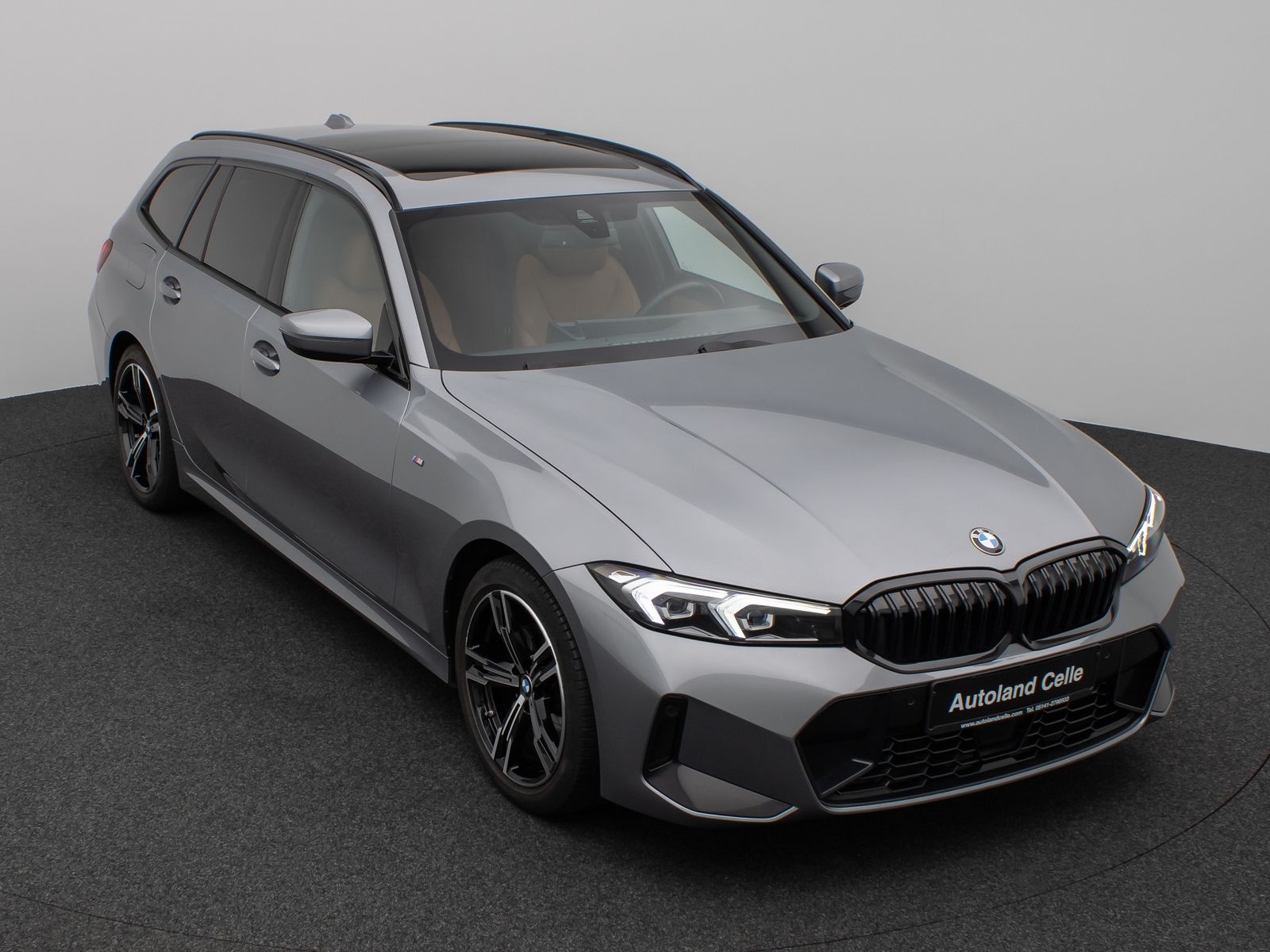 Fahrzeugabbildung BMW 320d  xD M Sport Panorama DAB HiFi PDC AHK Alarm