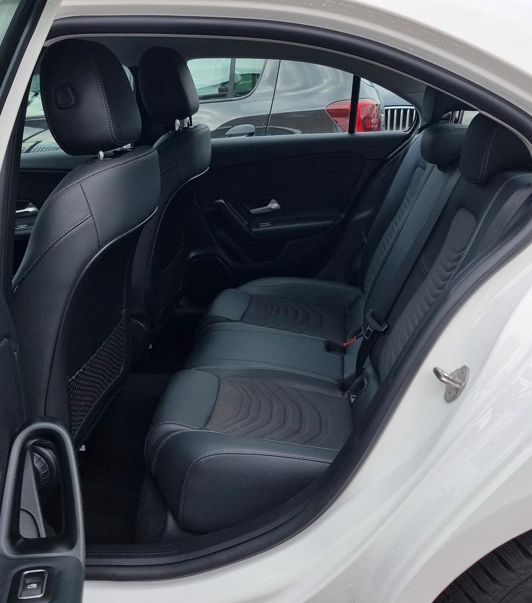 Mercedes-Benz A 180 Lim-48TKM-LEDER-KAMERA-GARANTIE-AUTOMATIK-