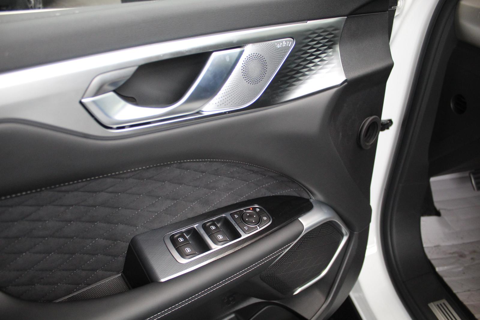 GWM Wey 05 2.0 PHEV LUXURY 4WD (SITZKOMFORT PAKET)