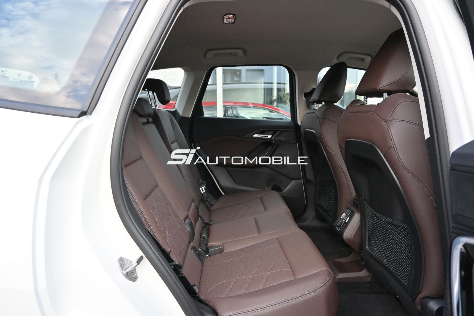Fahrzeugabbildung BMW X1 xDrive25e Aut. °AHK°HEAD-UP°360°-KAM°MEMORY°