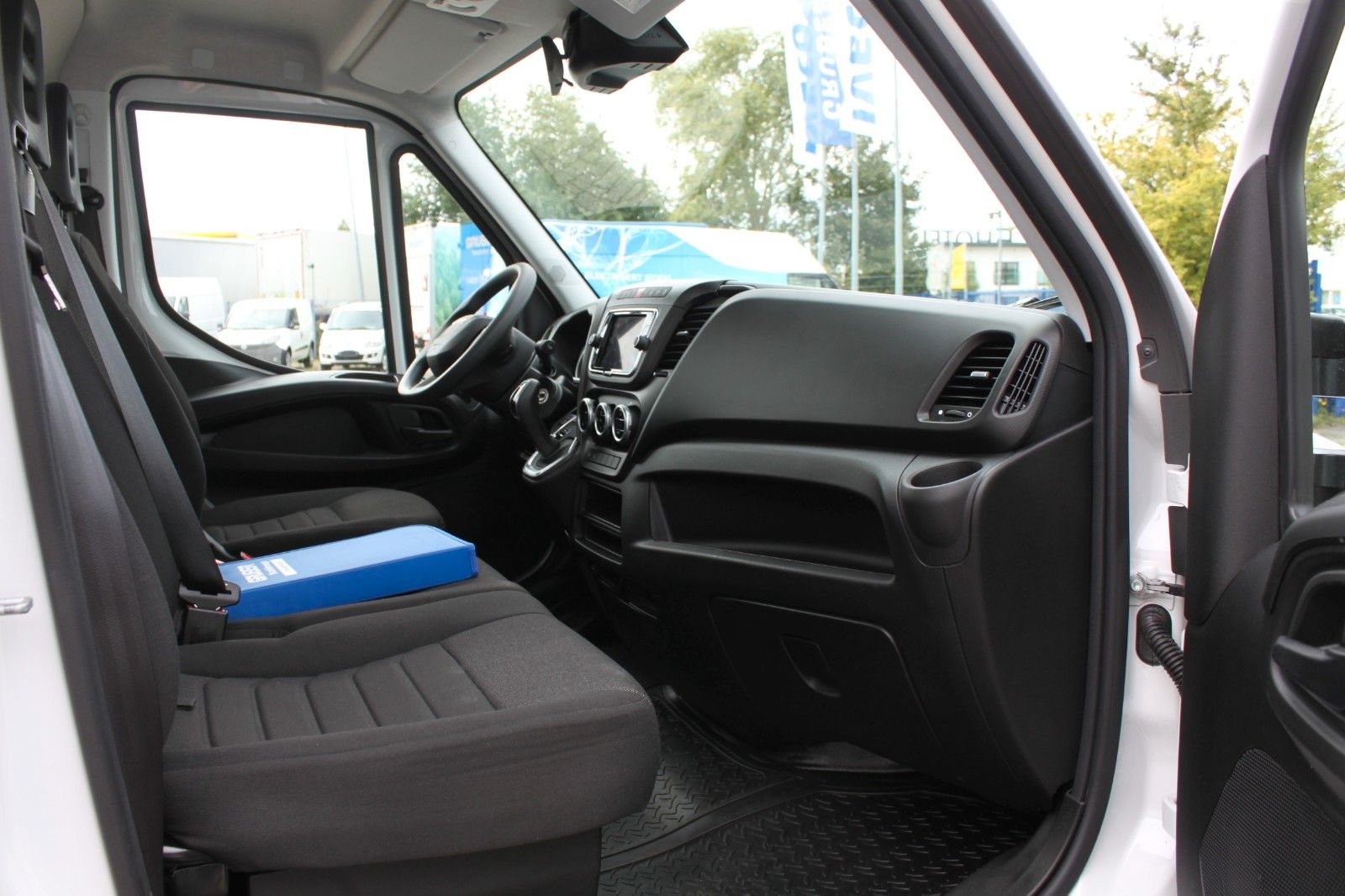 Fahrzeugabbildung Iveco e-Daily 35S14E