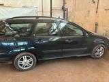 Ford Focus Turnier mk1 Ghia 2,0 16v 131 ps - Ford Focus aus 2001: Ghia