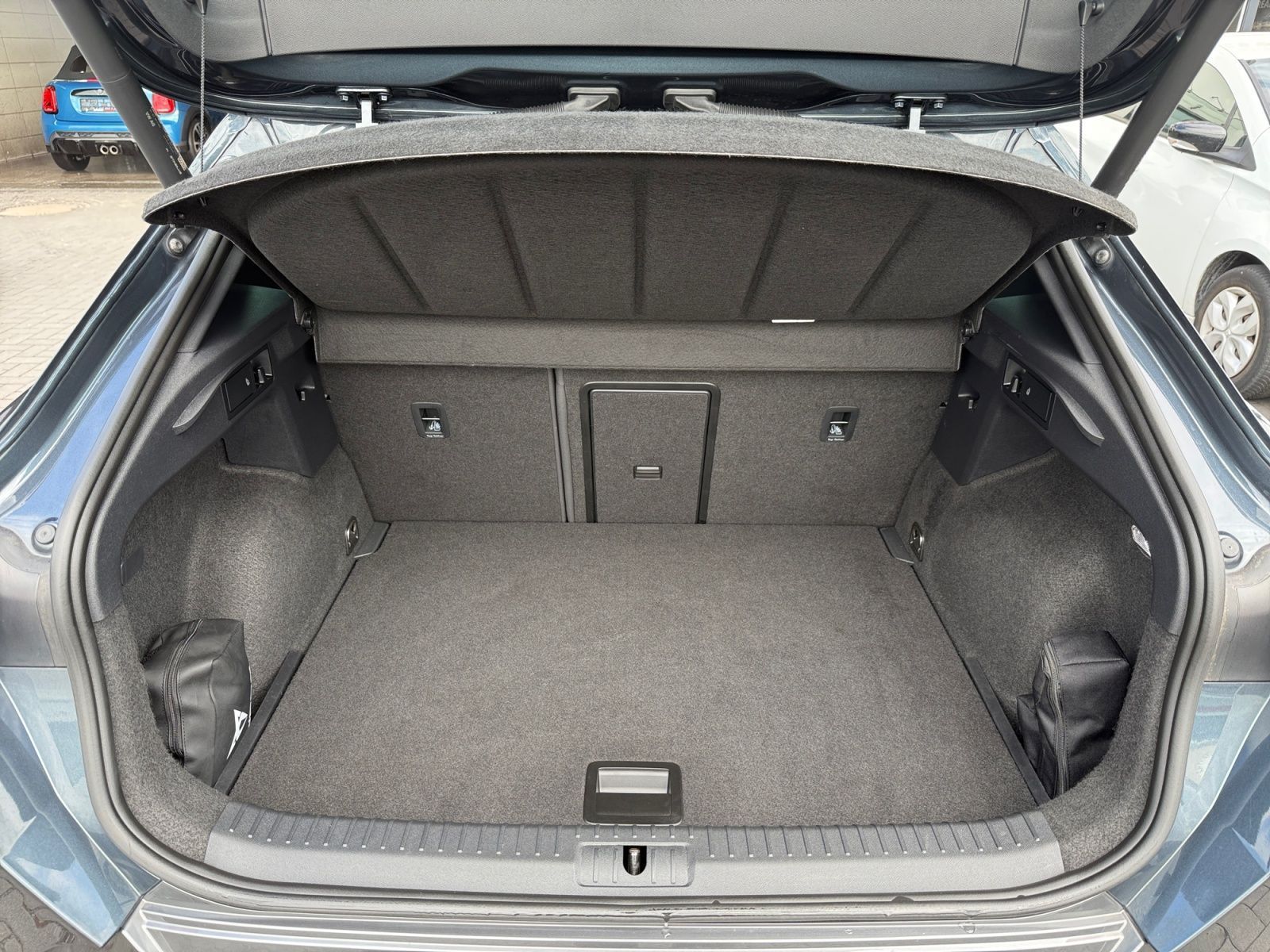 Fahrzeugabbildung CUPRA Formentor 2,0 TDI 4Drive DSG ACC RFK MEMORY