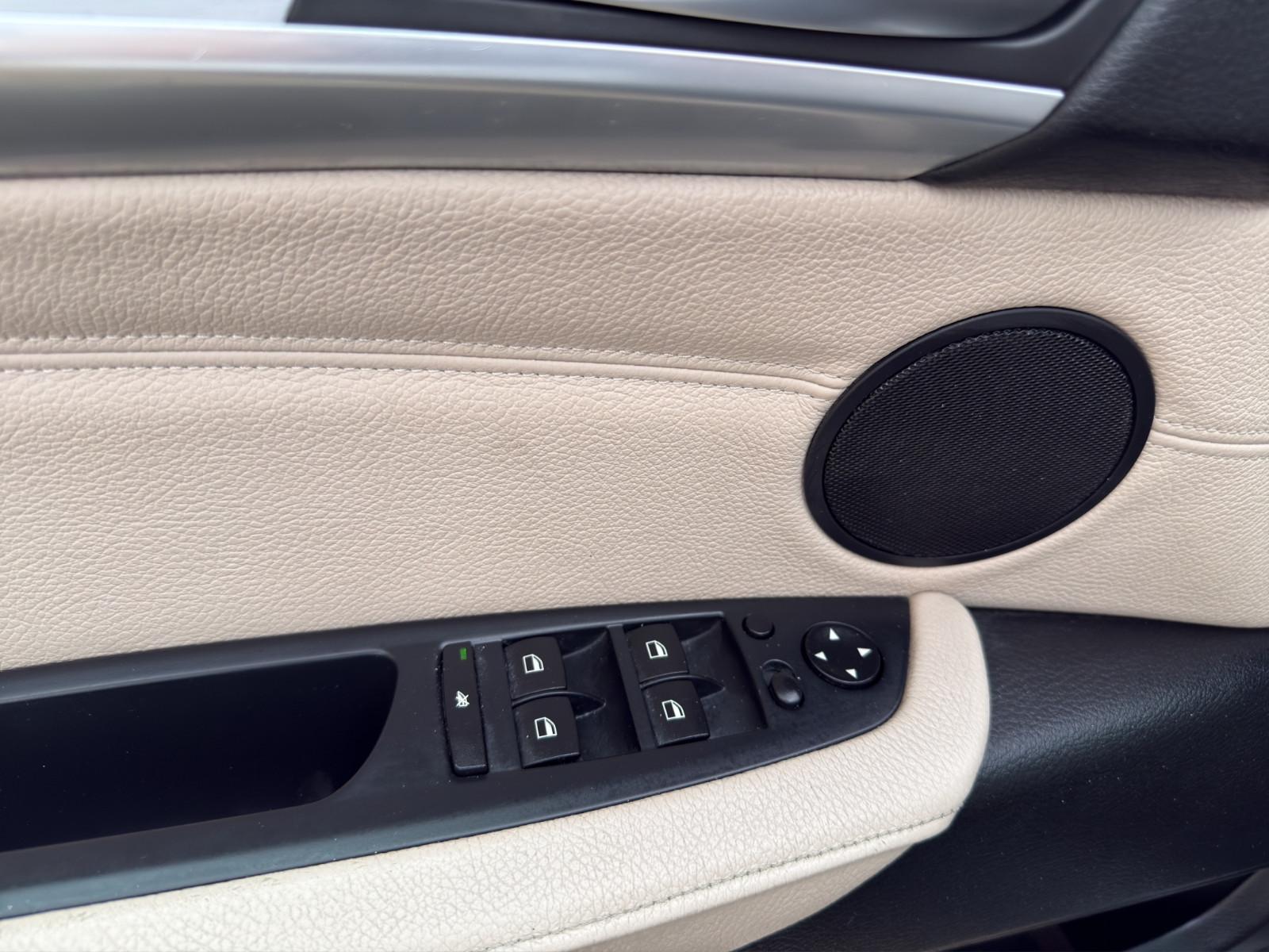 BMW X6 M50d 381 ch • Head-up • Toit ouvrant • Phares LED adaptatifs • Caméra • Cuir Nappa beige