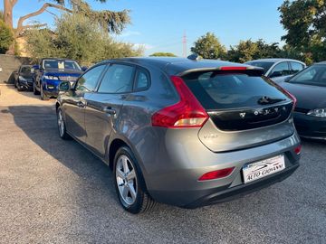 Volvo V40 - 4