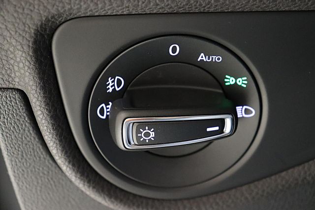 Touran United 1.5 l 150 PS TSI NAVI 7-SITZER SHZ