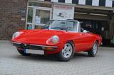 Alfa Romeo Spider 2000 Veloce , dt. Fahrzeug - Alfa Romeo Oldtimer: Cabrio