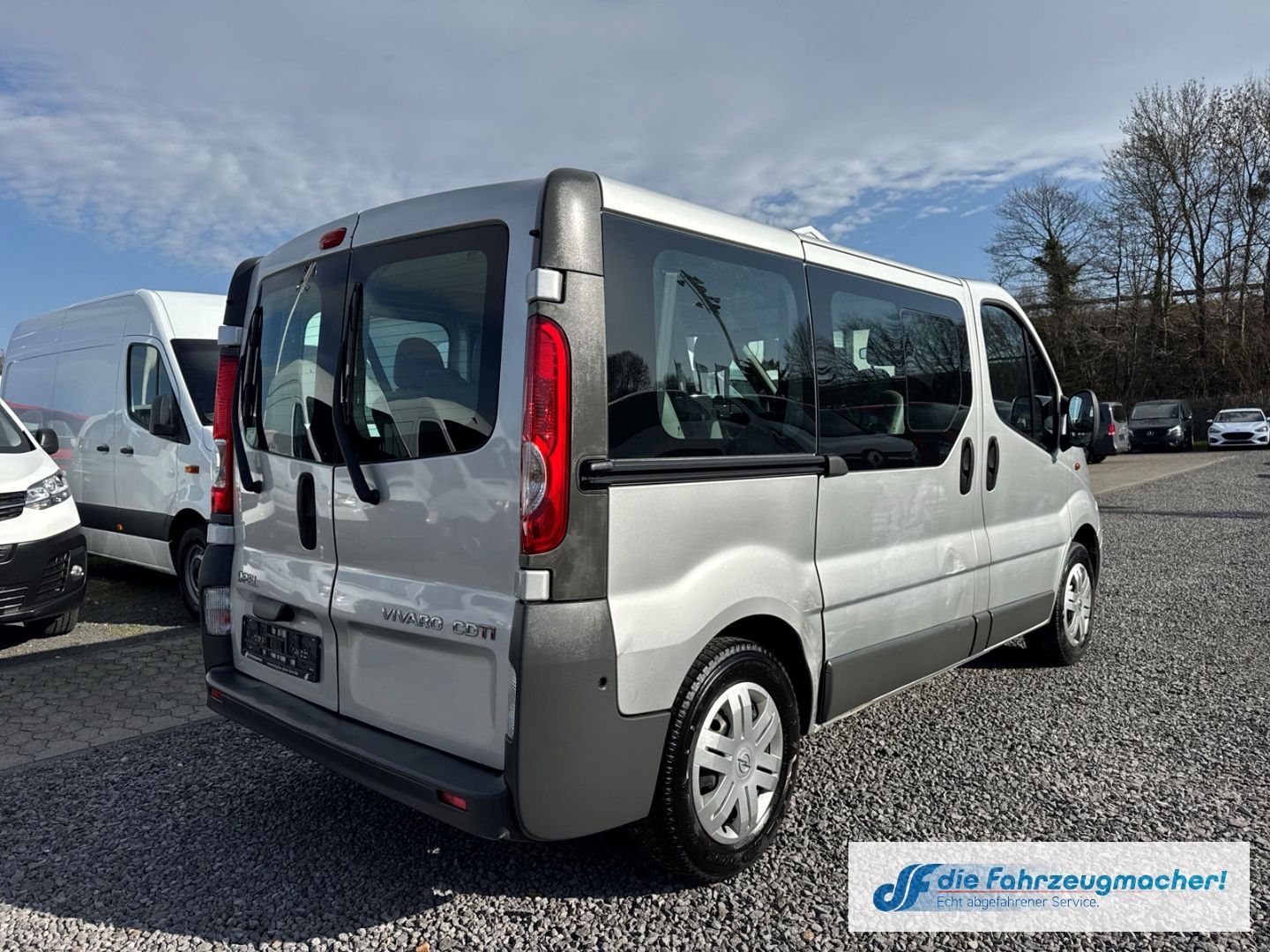 Fahrzeugabbildung Opel Vivaro Kombi L1H1 2,7t Klima *EXPORT