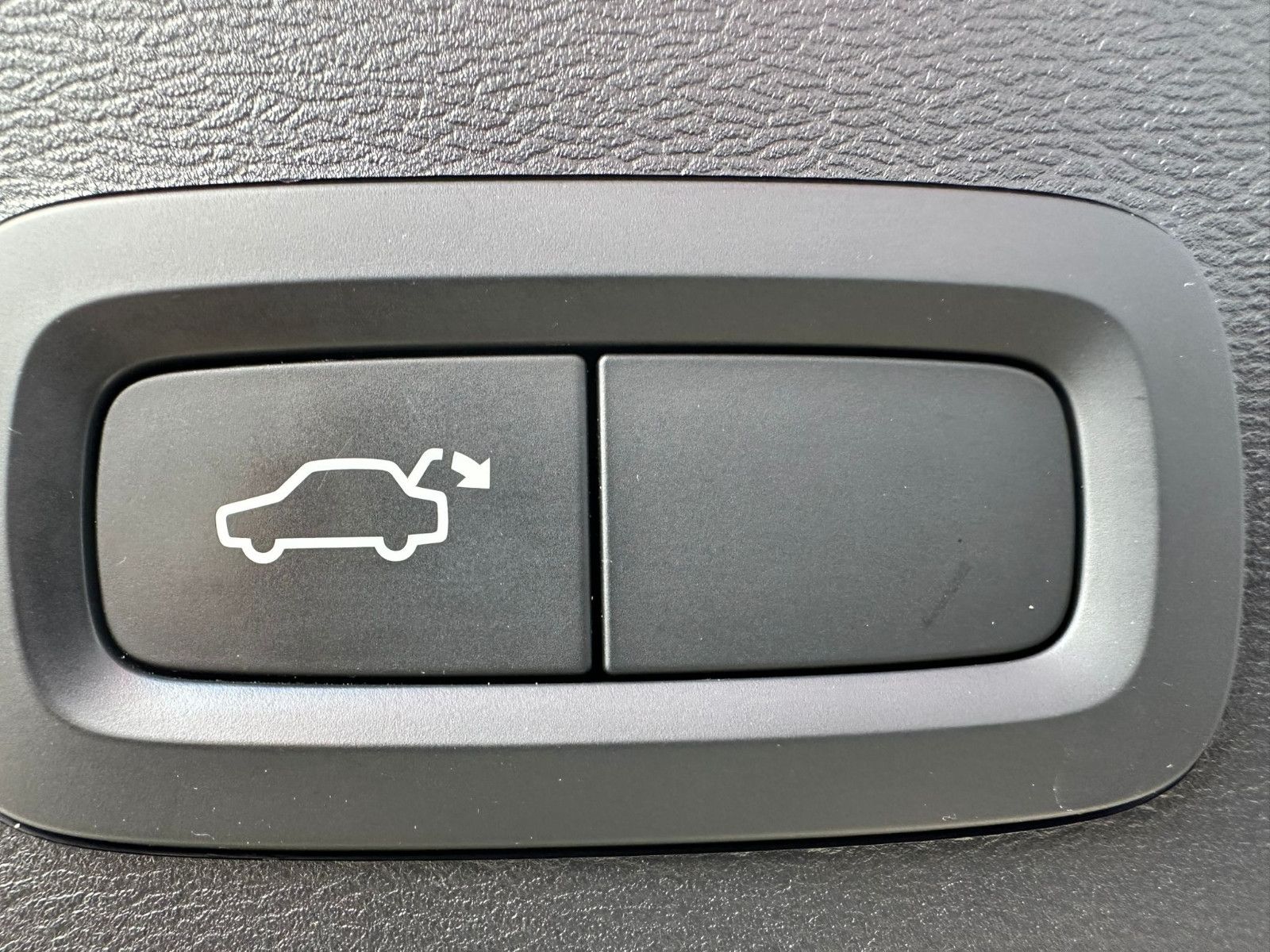 Volvo XC 40 XC40 Momentum Pro 2WD Virtual Nav Temp LED foto 8