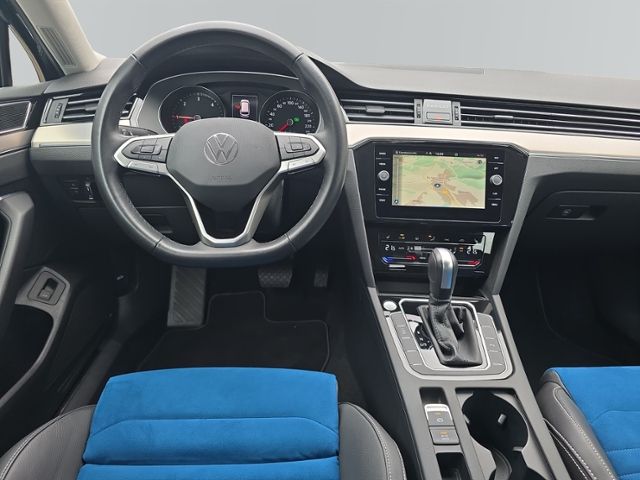 Passat Variant 2.0 TDI Elegance LED+NAVI+AHK+RFK